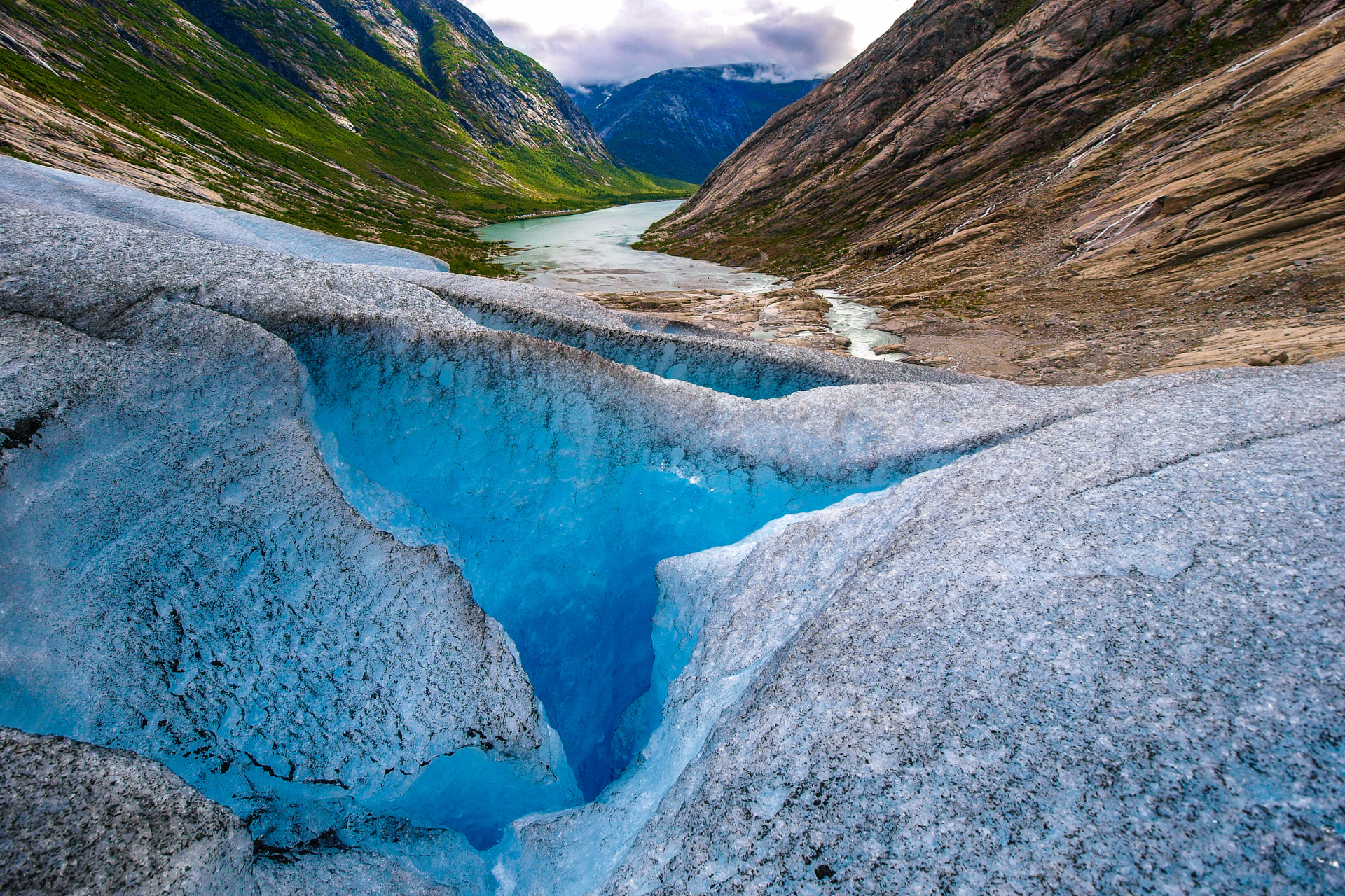 shutterstock_117483619.jpg shutterstock_117483619.jpg