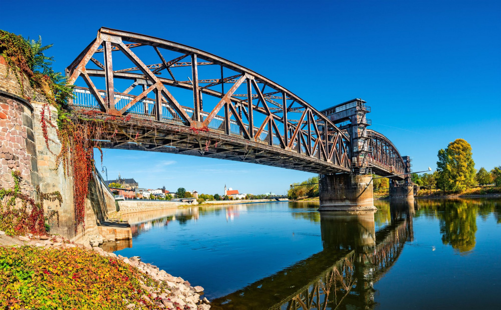 shutterstock_1195915402.jpg