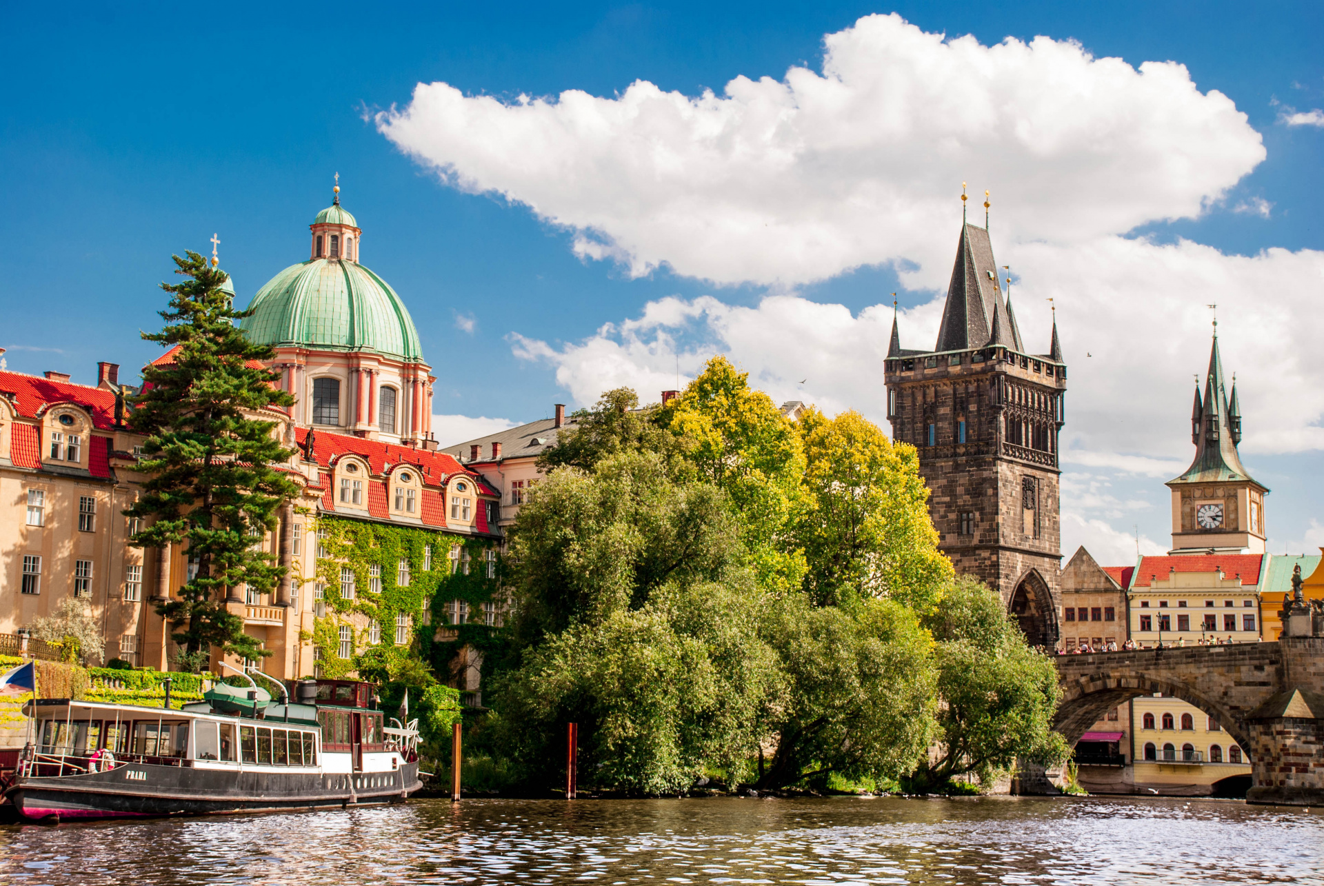 shutterstock_151812836.jpg